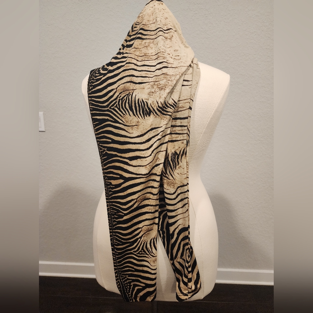Fashion Nova 2 piece set Tiger print stretchy XL Trendy Comfortable - Picture 8 of 10